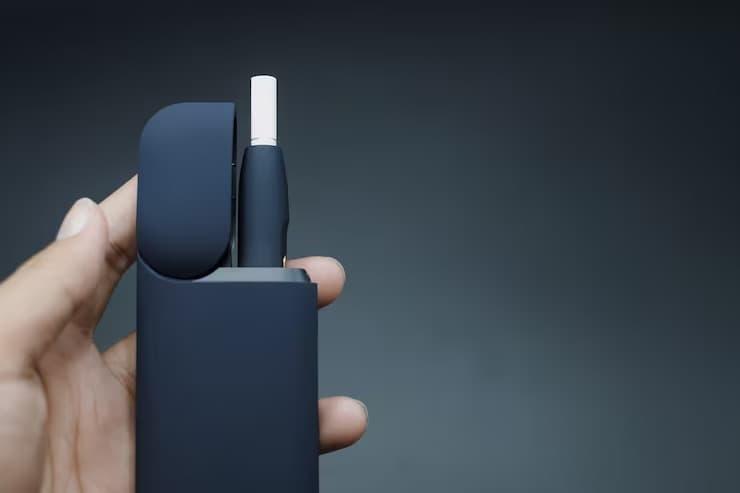 Explore Vape and Juul E-Cigarette Health Risks for Safer Vaping Choices