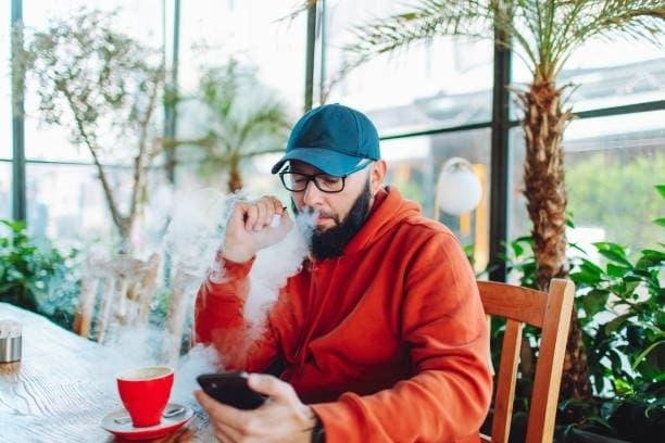 Insider Guide to Jednorázové E-cigarety Trends and Smart Places to e cigarette buy Online