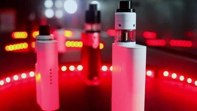 Navigating Youth Culture trực tiếp ngoại hạng anh Fandom and e cigarettes and teens Health Debates