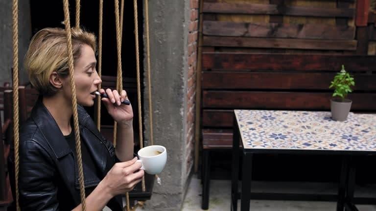 what is e cigarette and do electronic cigarettes help you quit A clear evidence based guide to vaping risks and quitting strategies
