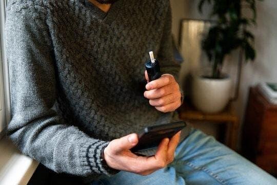 E cigi bolt explains what makes e cigarettes addictive and how users can quit