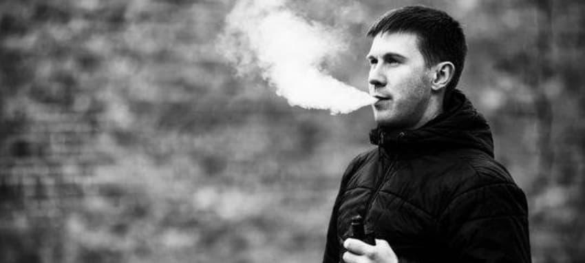 xoilac tv reveals the risks of electronic cigarettes every viewer should know
