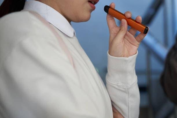 E-cigareta explained - how does electronic cigarette help quit smoking and improve your chances of quitting