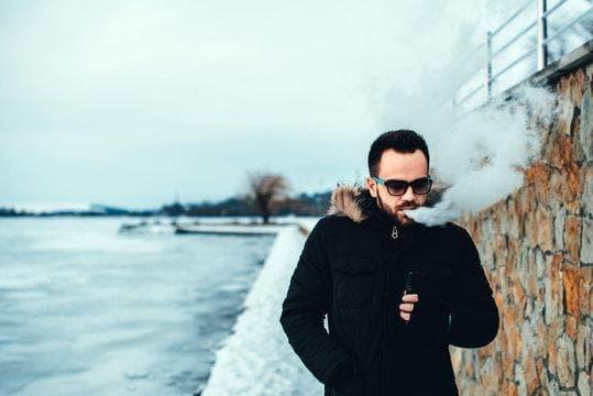 Liquids experts answer what are the health risks of e cigarettes and practical tips to reduce harm