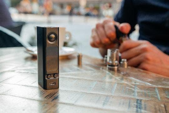 E-Zigaretten breakthroughs reshaping vaping habits and the science behind electronic cigarette water vapor