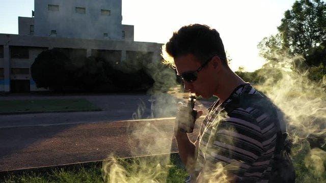 Are 35000 Züge Vapes the Future and How cigarette electric Options Stack Up in Battery Life and Flavor